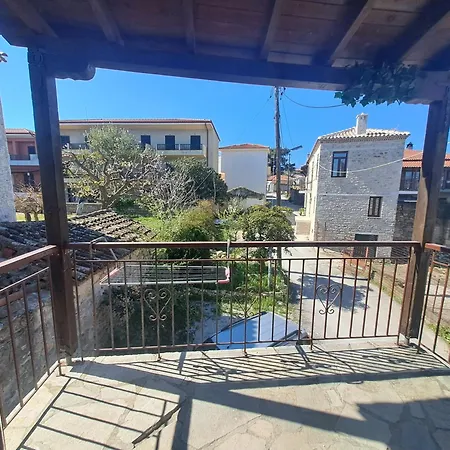 Alexandros أفيتوس